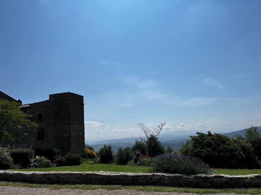 Medieval Tower In Umbria With Swimming Pool Montelagello Luaran gambar