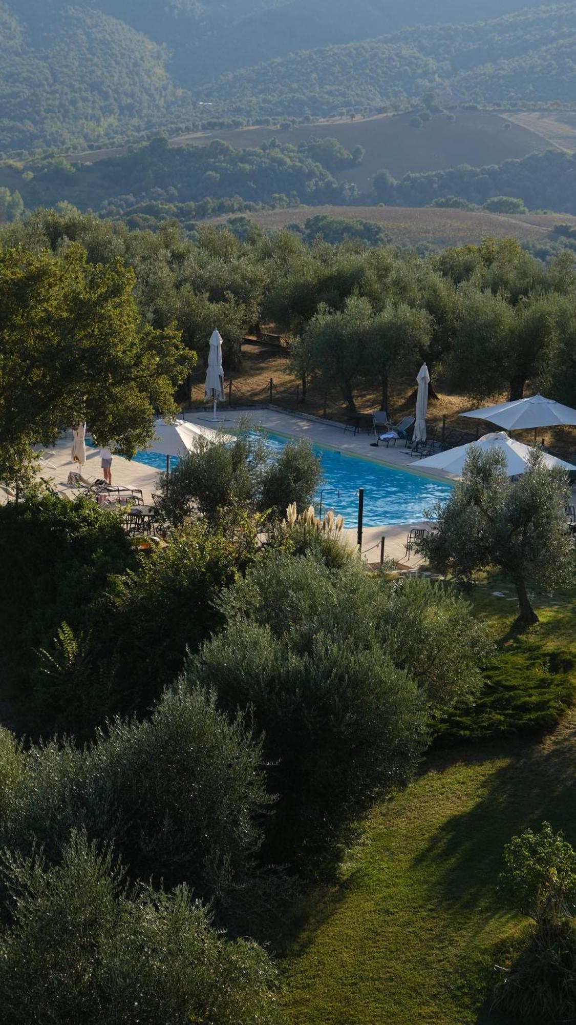 Medieval Tower In Umbria With Swimming Pool Montelagello Luaran gambar